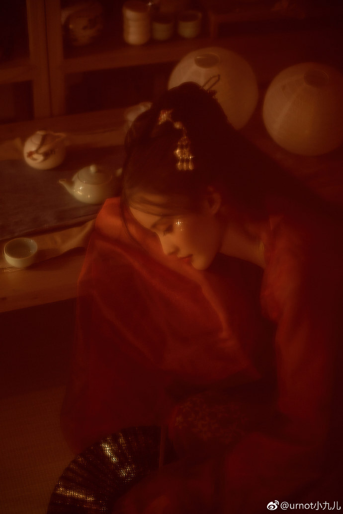 微博好看的汉服图