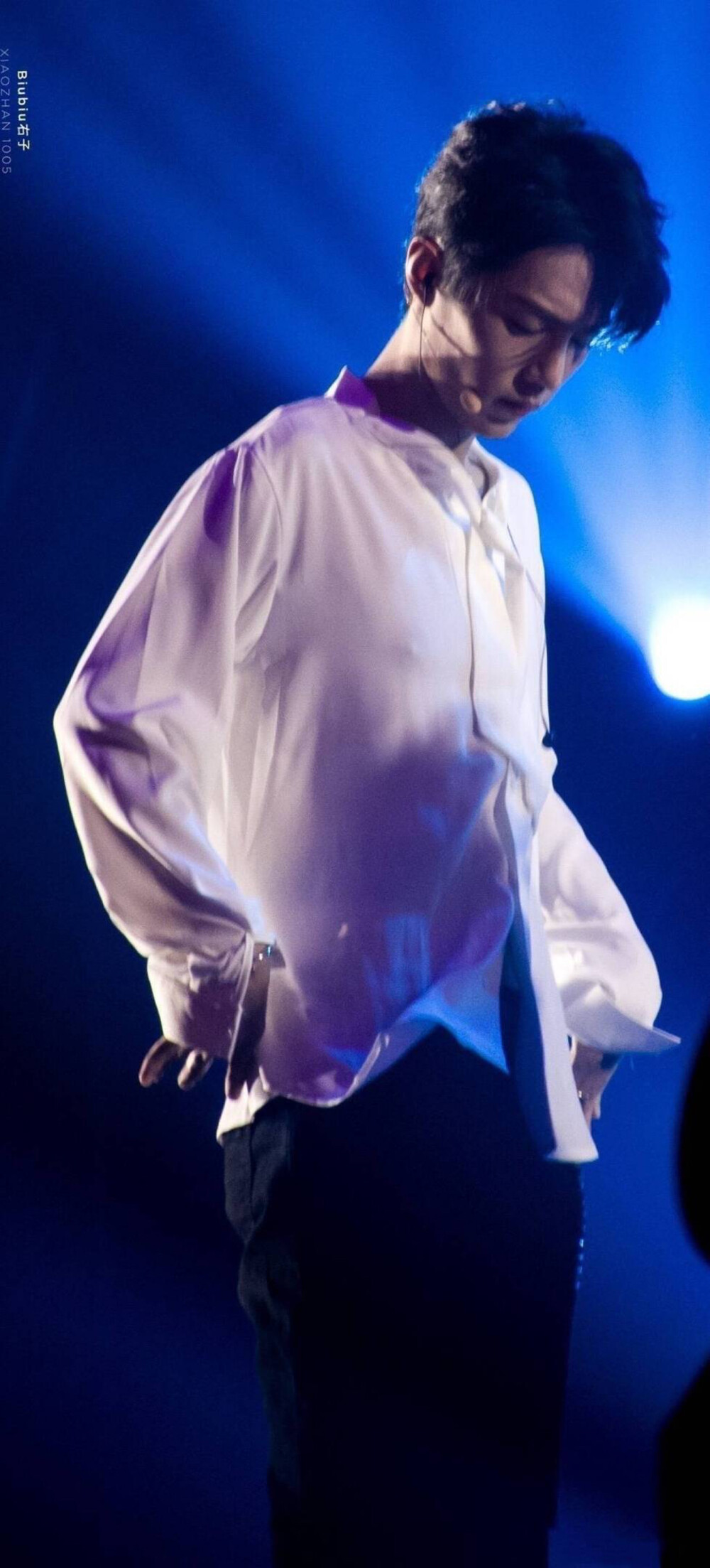 哥哥弟弟肖战王一博
博君一肖
bjyxszd