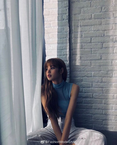 LISAPeaceCeleb Korea Style | Lisa insta私服搭配更新