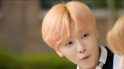 罗渽民
dt朴未卿/司繁