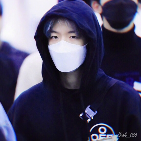 “在她眼里都是我一个人的前提下，她要的我都给。”