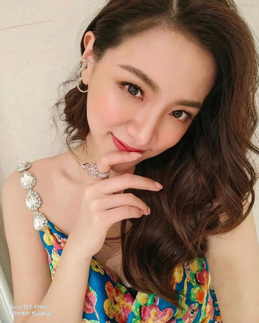 小水 baifern吕爱惠