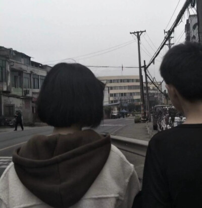 你来到我身边时 星星都亮了起来。