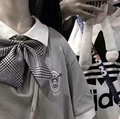 愿你在生活里一切顺心 不忘初衷 愿我一路有你 你一路有我。