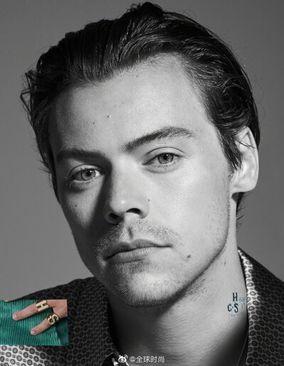 #Harry Styles# 最新时尚大片，摄影师很懂哈卷的帅～