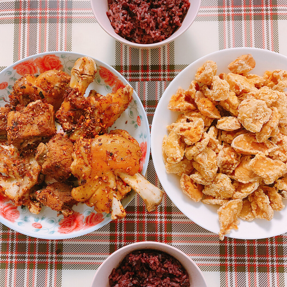 (烤猪蹄排骨＋炸杏鲍菇)下厨房app:小小橙王