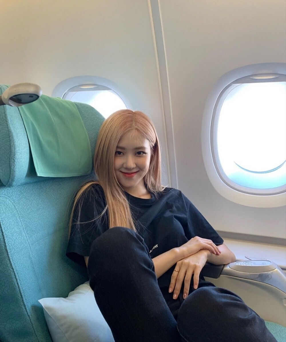 BLACKPINK Rosé 朴彩英 ins 高清 壁纸