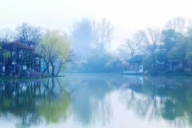 西湖胜景——湖畔烟云