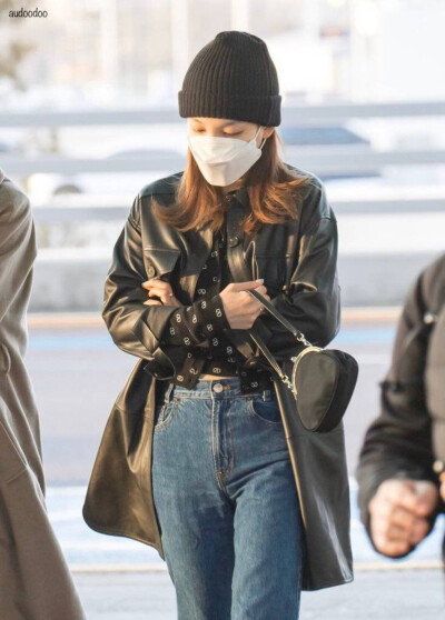 林娜琏 Na Yeon
女子演唱组合TWICE成员