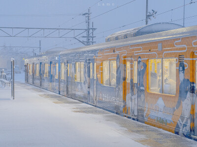 背景图。
雪天街景。