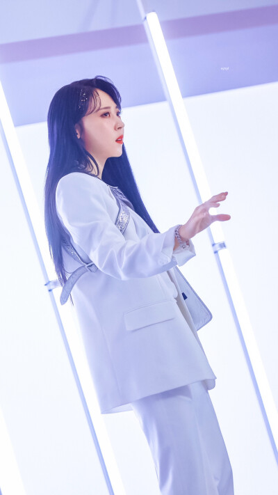 文星伊