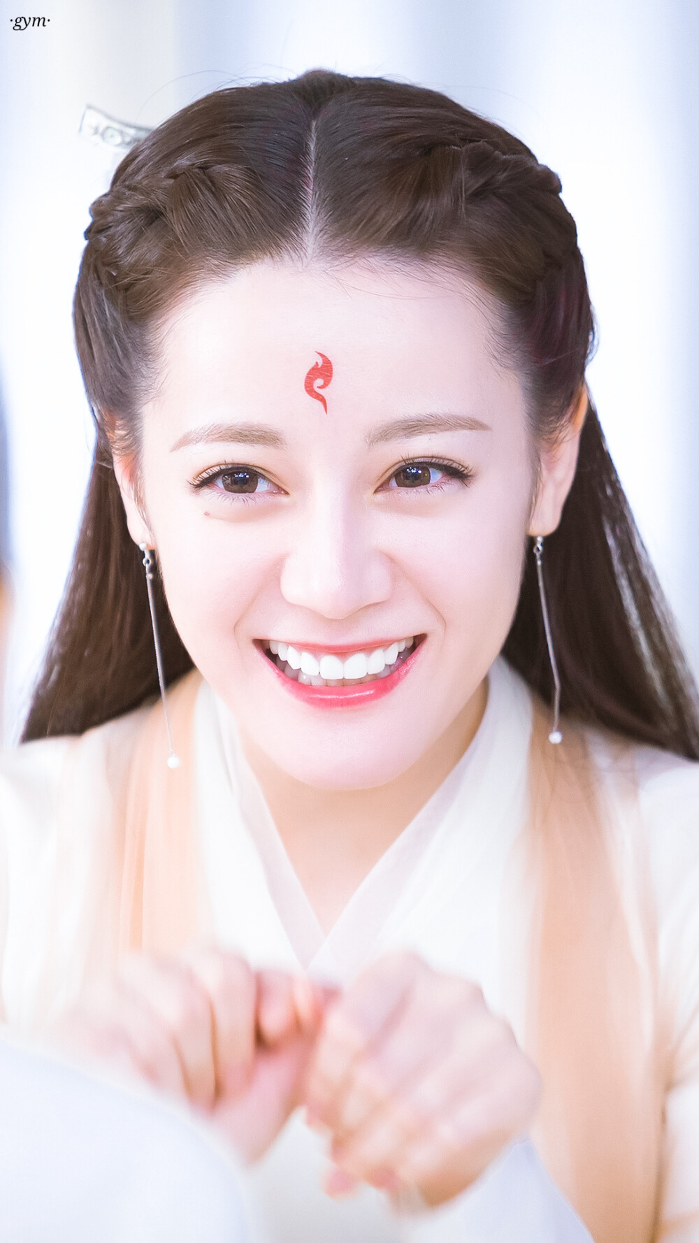 迪丽热巴白凤九壁纸
图源wb见水印