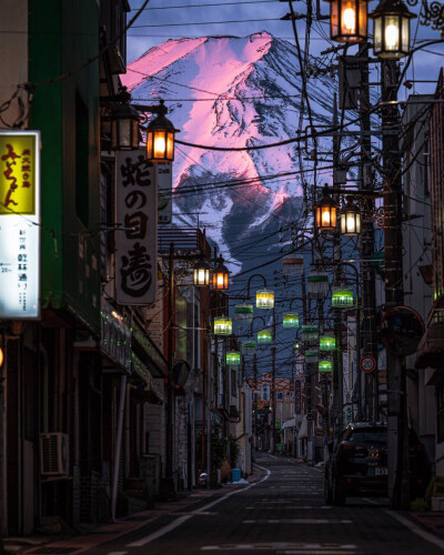 霓虹灯，富士山