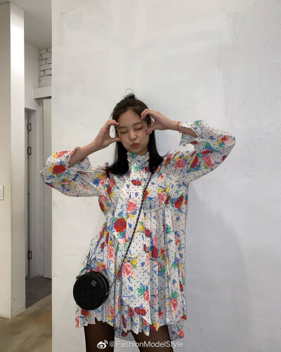 BLACKPINKPeaceCeleb Korea Style ｜Jennie insta更新