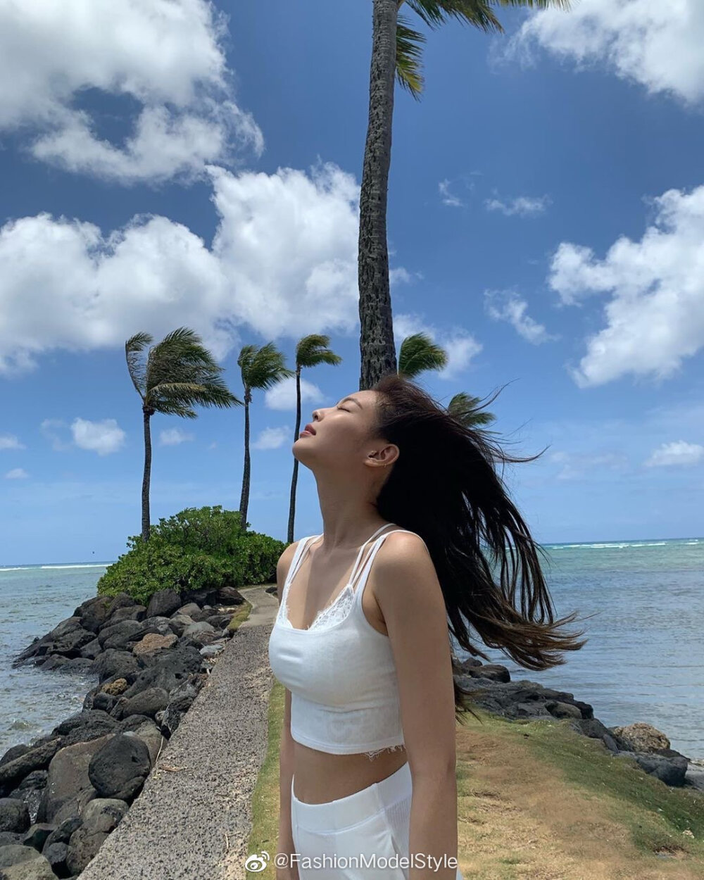 #JENNIE[超话]#PeaceCeleb Korea Style | Jennie insta夏威夷旅拍更新