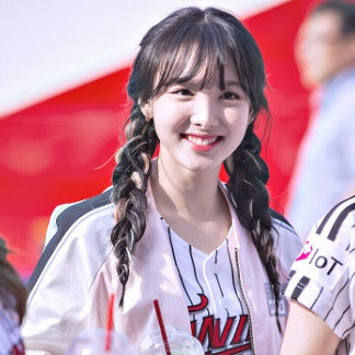 林娜琏©郑余汐
@girl group cd