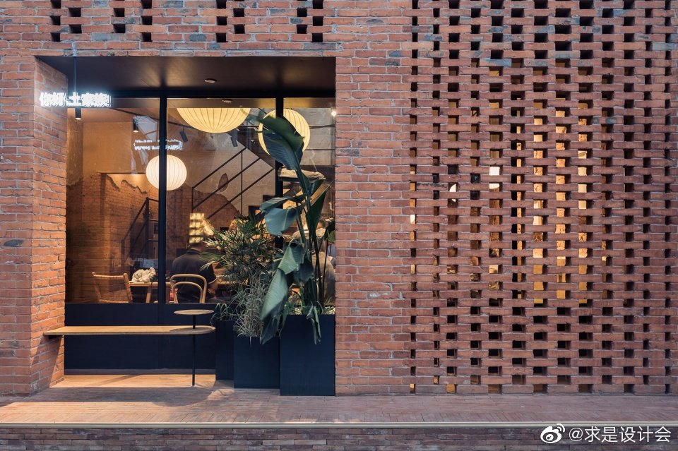 尼岔土家餐厅，北京 / 上海彦文建筑工作室。#求是爱设计#