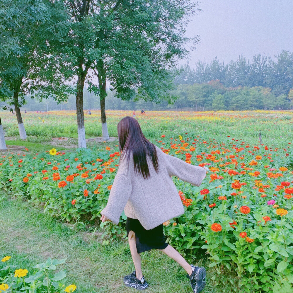 雨天：小清新女头像