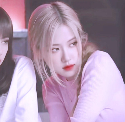 LISA╳ROSE
©小宋有饼干