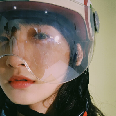 葛鑫怡头像#自调 原图源自.微博