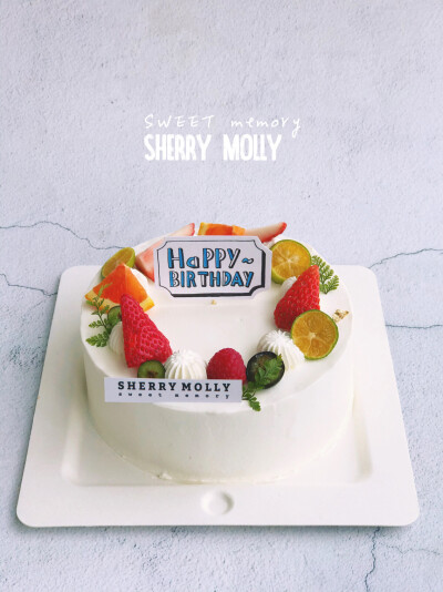 #SHERRY Molly家の下午茶#—『原味cake』想要一个奶油少 水果少 不太甜的cake～这不刚好就是我们擅长的嘛小清新送给这位寿星呀～