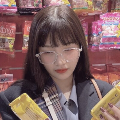 Joy朴秀荣头像
©®许也