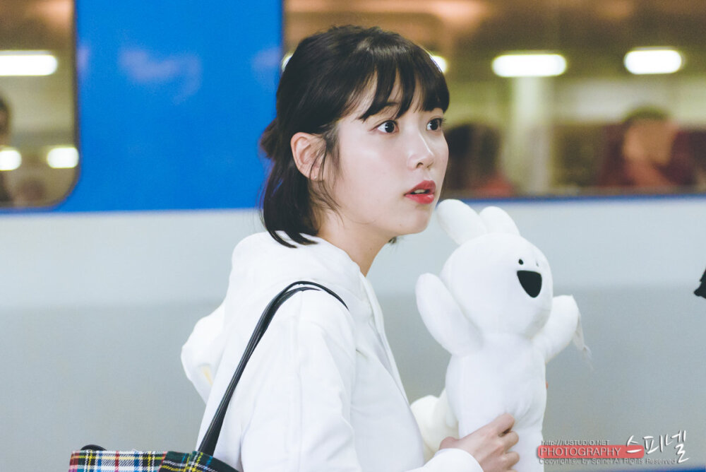 IU