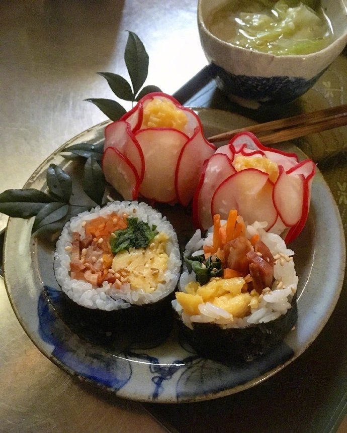 “再忙都要好好吃饭啊”
美食背景图壁纸头像