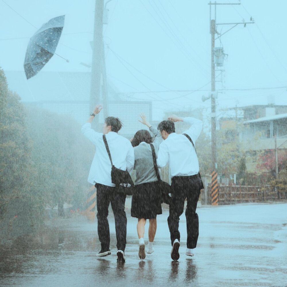 想见你 头像 壁纸
许光汉 李子维 黄雨萱 莫俊杰