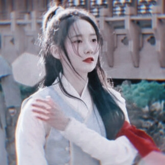 Yoona林允儿头像
原图来自堆糖