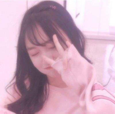 『分享头像』
苏璃来分享头像了！
我觉得还是蛮好看的
喜欢的可以点个赞吗？
刚来这儿，有很多不知道
『苏璃分享』