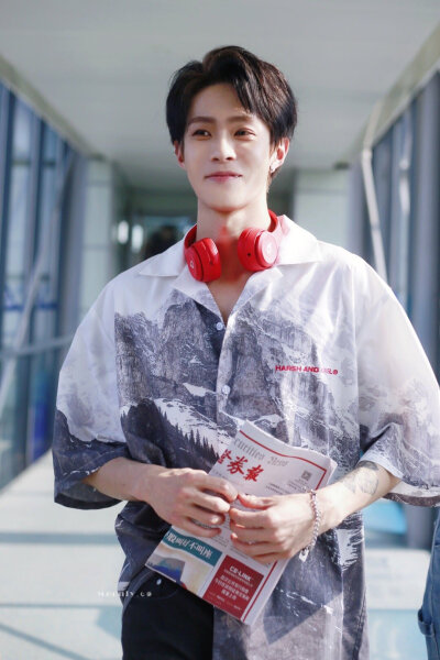 岳岳（岳明辉）x小虎牙