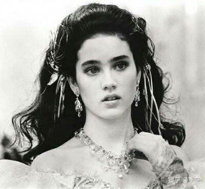 詹妮弗·康纳利