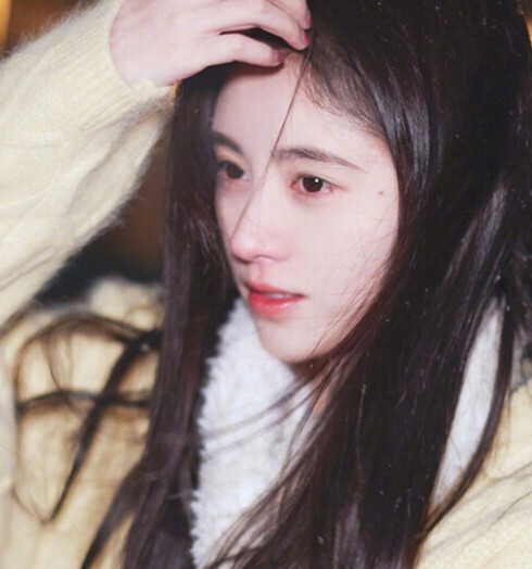 鞠婧祎头像/白戾