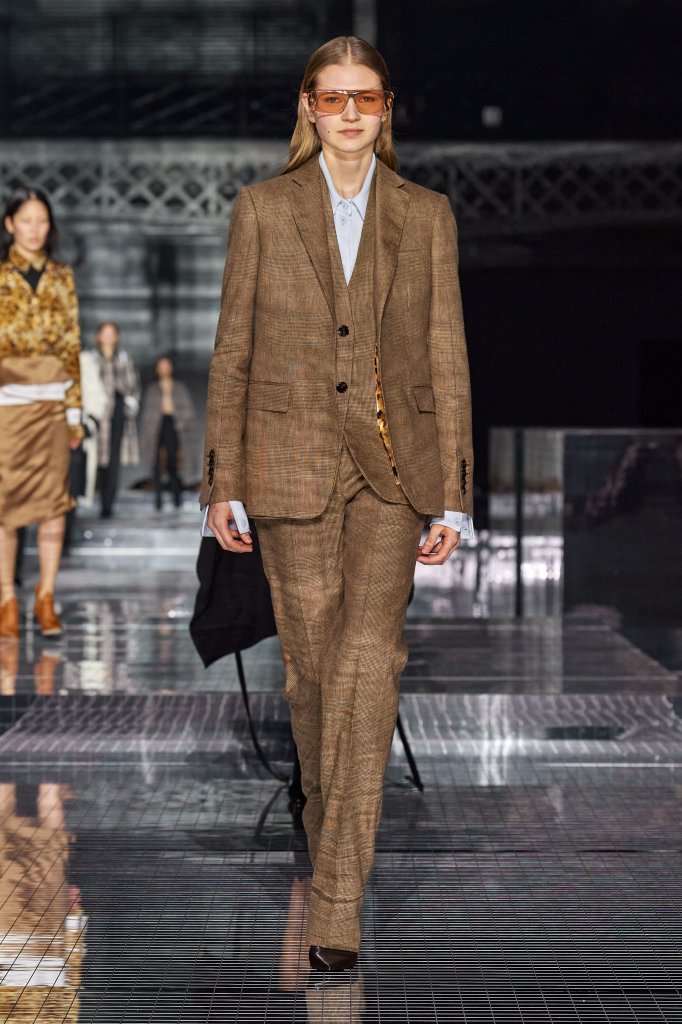 巴宝莉 Burberry 2020/21秋冬高级成衣秀