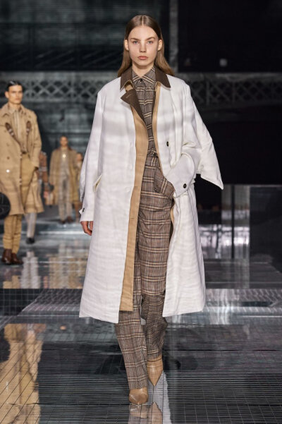 巴宝莉 Burberry 2020/21秋冬高级成衣秀