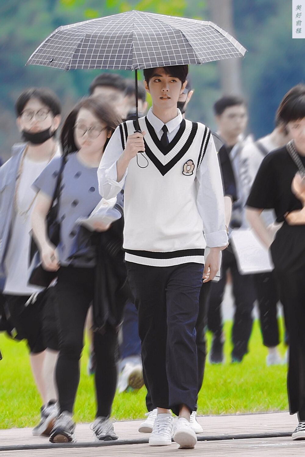 肖战壁纸爱豆背景毕业学生拍摄最好的夏天mv