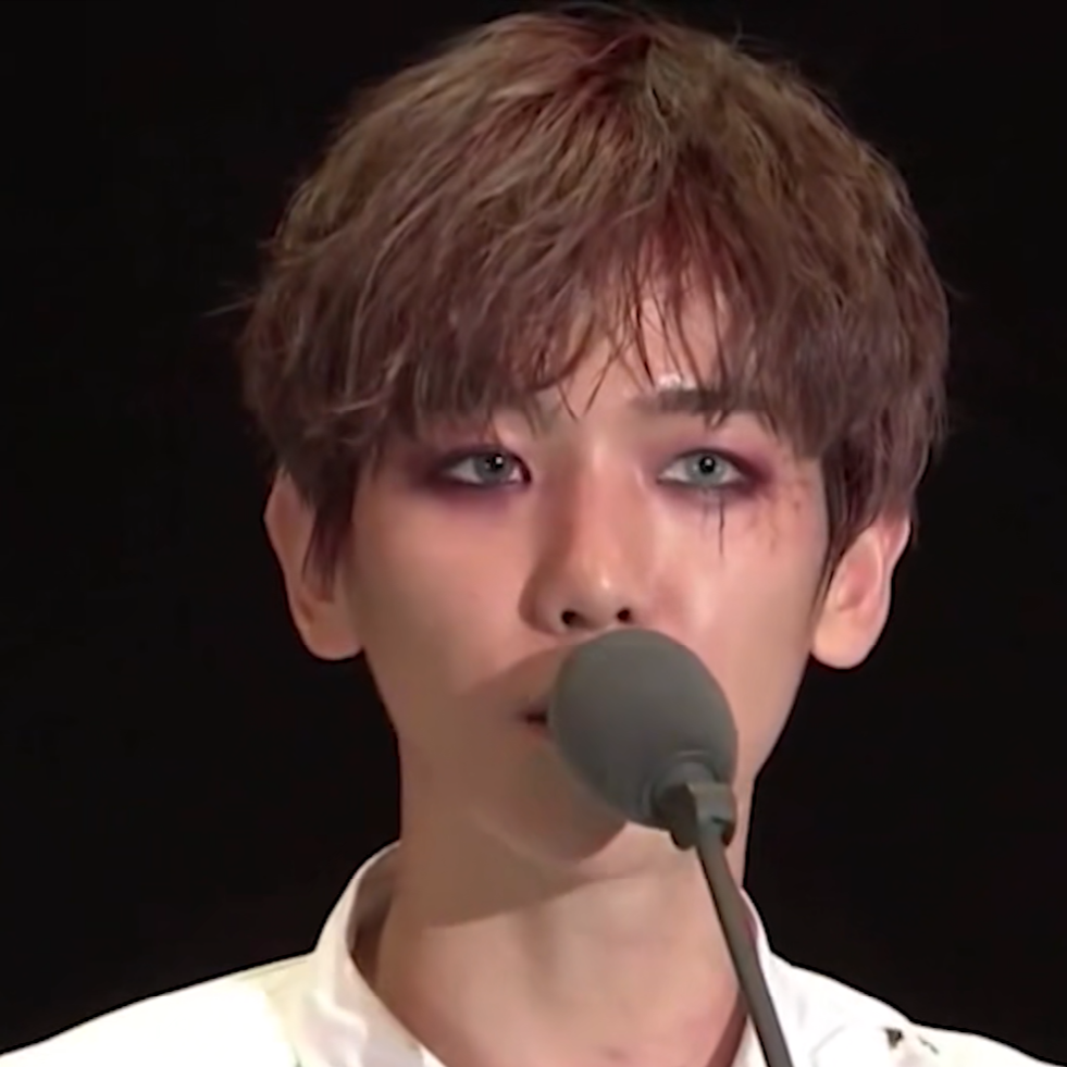 边伯贤。原截乔礼。