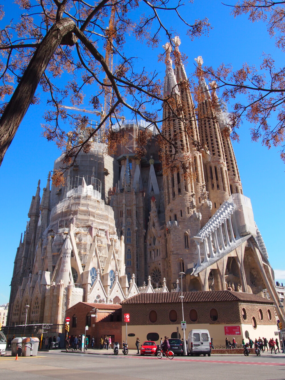 西班牙 巴塞罗那 圣家族大教堂
第一次到圣家堂 哇了好大一声
Sagrada Familia, Barcelona, Spain
Feb, 2016