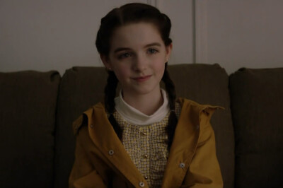 麦肯娜·格瑞丝（Mckenna Grace），2006年6月25日生于美国，美国影视女演员。