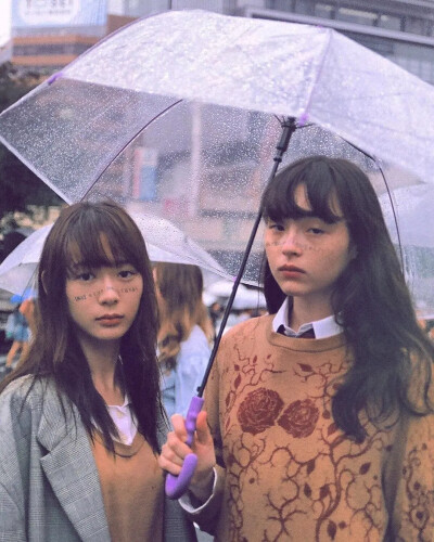 世理奈