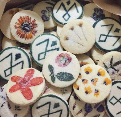 Flower Cookieins:loriastern