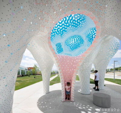 “梦之柱”展览装置，夏洛特市 / MARC FORNES / THEVERYMANY.#求是爱设计#