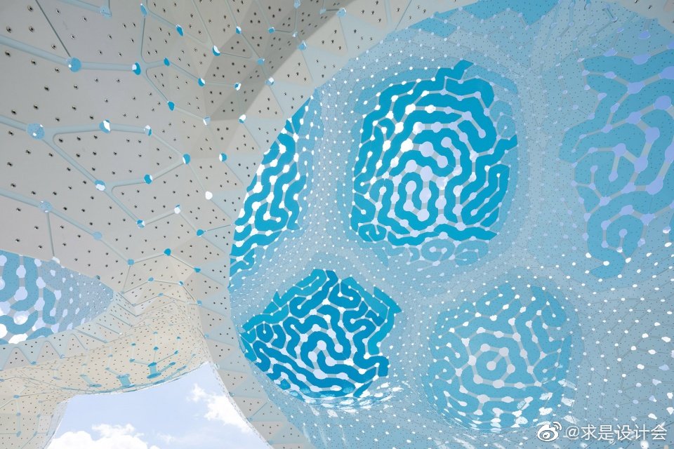 “梦之柱”展览装置，夏洛特市 / MARC FORNES / THEVERYMANY.#求是爱设计#