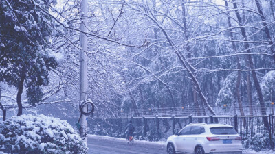 2020年1月
南京下雪了。