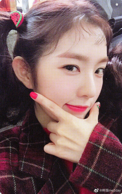 red velvet Irene
via weibo 