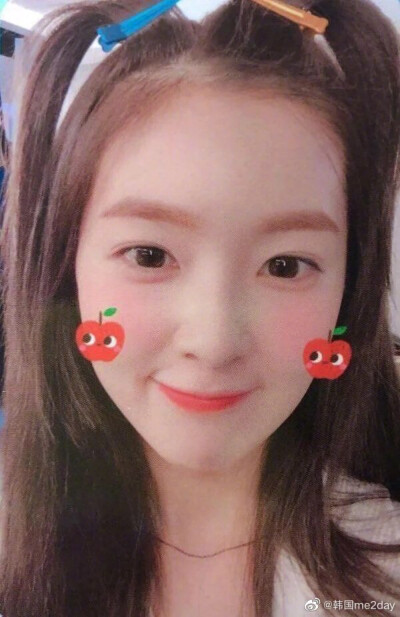 red velvet Irene
via weibo 