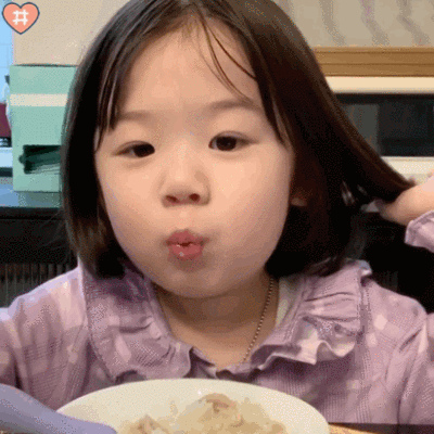 金雪表情包动图0223
女鹅暴风吸入