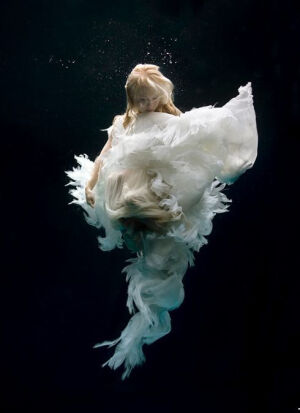 Zena Holloway | Underwater photograph