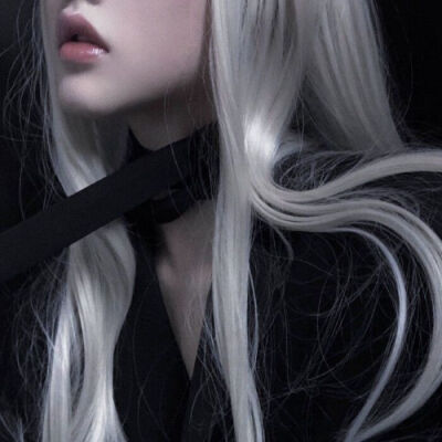 「浪漫致亡」の
女头 女生头像